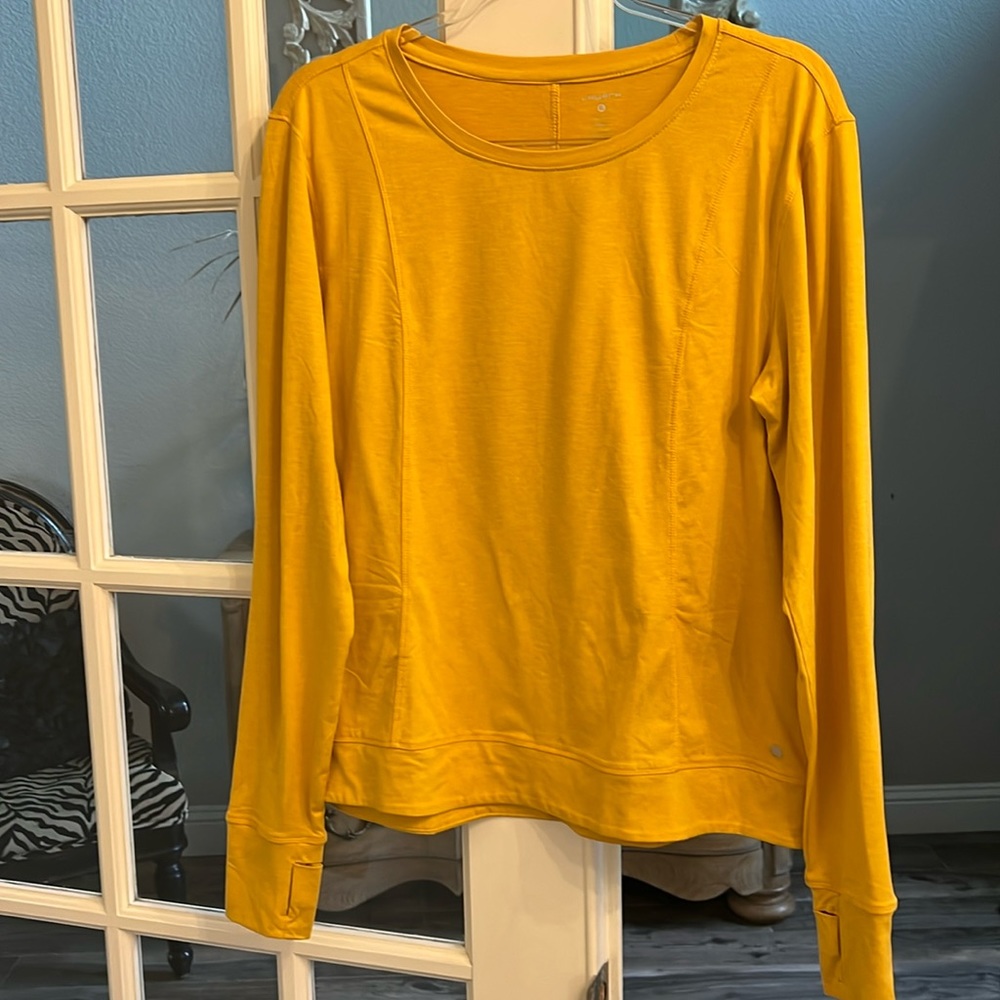 Ladies Size Large Layer8 NWOT